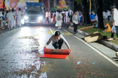 ภาพ No.121867:V.22 ต่อไป การเตรียมงาน เก็บงาน การรับบุญของเจ้าหน้าที่หน่วยงานต่างๆ เพื่อโครงการธรรมยาตรา กตัญญูบูชา มหาปูชนียาจารย์ พระมงคลเทพมุนี (สด จนฺทสโร) พระผู้ปราบมาร อนุสรณ์สถาน 7 แห่ง ปีที่ 12 ระหว่างวันที่ 2 - 31 มกราคม พ.ศ.2567