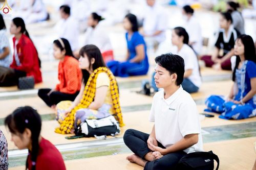 ภาพ No.227966:วันอาทิตย์ที่ 1 มิถุนายน พ.ศ. 2568 พิธีตักบาตร , พิธีบูชาข้าวพระ ณ วัดพระธรรมกาย จ.ปทุมธานี