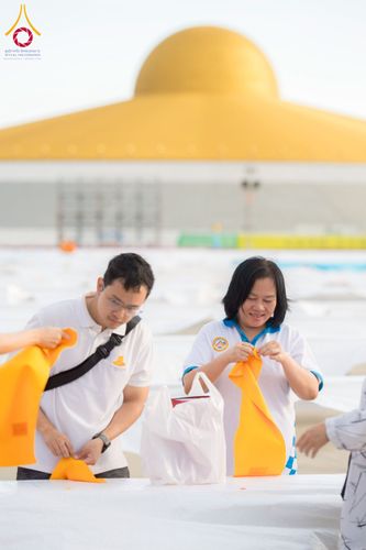 ภาพ No.217833:วันที่ 10-14 เมษายน พ.ศ. 2568 เจ้าหน้าที่อาสาสมัคร เตรียมงานวันคุ้มครองโลก ชุดที่ 2 วัดพระธรรมกาย จ.ปทุมธานี