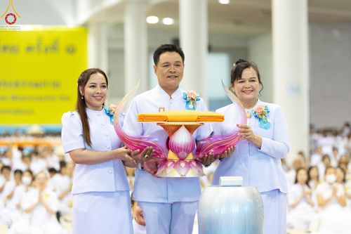 ภาพ No.150192:พิธีทอดผ้าป่าสมทบกฐินวัดพระธรรมกาย และสมทบกฐิน 30,000 วัดทั่วไทย ครั้งที่ 1 เนื่องในวันธรรมชัย 27 สิงหาคม พ.ศ.2567 ณ สภาธรรมกายสากล วัดพระธรรมกาย