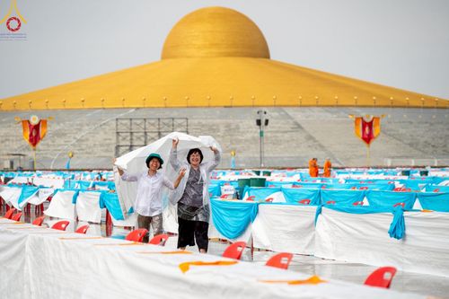 ภาพ No.218718:วันพฤหัสบดีที่ 17 เมษายน พ.ศ. 2568 การเตรียมงานในลานธรรม , สภาธรรมกายสากล , วิหารคด  เพื่องานวันคุ้มครองโลก 22 เมษายน พ.ศ. 2568