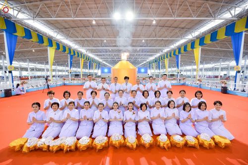 ภาพ No.239113:วันอาทิตย์ที่ 17 สิงหาคม พ.ศ. 2568 งานบุญวันอาทิตย์ พิธีจุดเทียนใจ ไฟนิรันด์ อนันตชัย ณ วัดพระธรรมกาย จ.ปทุมธานี