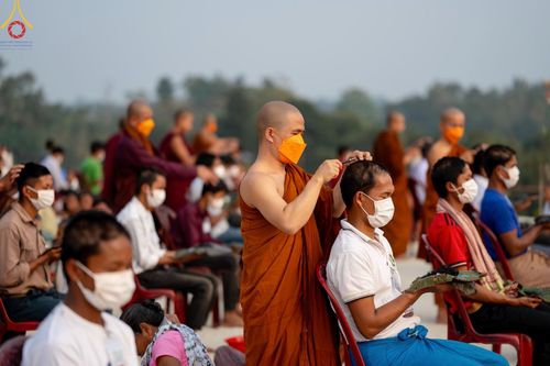 ภาพ No.127692:Photo Story ปฐมบรรพชาชาวพุทธมาร์มา Episode 2/5 วันที่ 6-7 กุมภาพันธ์ พ.ศ. 2567  โครงการบรรพชาครั้งประวัติศาสตร์ แห่งเทือกเขาจิตตะกอง  ครั้งแรกของชาวพุทธมาร์มา บังกลาเทศ บูชาธรรม 80 ปีหลวงพ่อธัมมชโย ณ วัดธัมจักร อรัญกุฏิ เมืองรัมการ์ คาร์กาชารี บังกลาเทศ