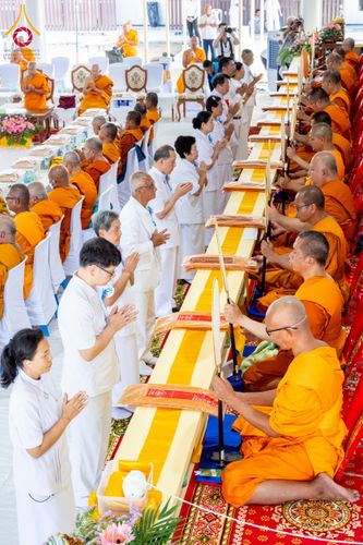 ภาพ No.230251:วันเสาร์ที่ 28 มิถุนายน พ.ศ. 2568 พิธีถวายสังฆทาน 323 วัด 4 จังหวัดชายแดนใต้ ปีที่ 21 ครั้งที่ 178 พิธีมอบกองทุนหนุนแรงใจช่วยครูใต้ ปีที่ 18 ครั้งที่ 142 ณ ศูนย์อบรมเยาวชนจังหวัดปัตตานี