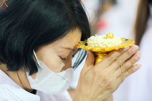 ภาพ No.77105:พิธีหล่อพระบรมพุทธเจ้า ในวันมาฆบูชา อาทิตย์ต้นเดือนที่ 6 มีนาคม พ.ศ. 2566 ณ วัดพระธรรมกาย จ.ปทุมธานี