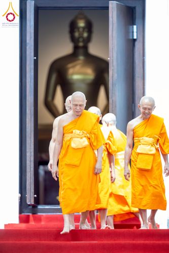 ภาพ No.256283:วันที่ 4 ตุลาคม พ.ศ. 2568 พิธีบรรพชาอุปสมบท  โครงการอุปสมบทหมู่บูชาธรรม 141 ปี  พระมงคลเทพมุนี (สด จนฺทสโร) ณ โบสถ์พระไตรปิฏก วัดพระธรรมกาย จ.ปทุมธานี