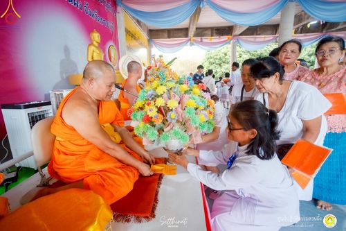 ภาพ No.216049:วันพฤหัสบดีที่ 3 เมษายน พ.ศ. 2568 พิธีบรรพชาสามเณร ภาคฤดูร้อน รุ่นที่ 15  บูชาธรรมหลวงพ่อธัมมชโย 81 ปี 81 รูป ณ ศูนย์ปฏิบัติธรรมสวนผึ้ง จ.ราชบุรี