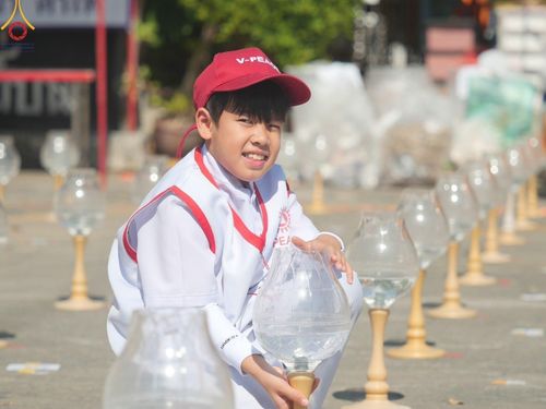 ภาพ No.205548:V.53 สารพัดV สารพัดดี ที่วัดโบสถ์บน ในโครงการธรรมยาตรา กตัญญูบูชา มหาปูชนียาจารย์ พระมงคลเทพมุนี(สด จนฺทสโร) พระผู้ปราบมาร อนุสรณ์สถาน 7 แห่ง ปีที่ 13 ระหว่างวันที่ 2-31 มกราคม พ.ศ. 2568