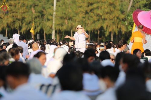 ภาพ No.108749:V.6 บุญเข้า การเตรียมงาน เก็บงาน การรับบุญของเจ้าหน้าที่หน่วยงานต่างๆ เพื่อโครงการธรรมยาตรา กตัญญูบูชามหาปูชนียาจารย์ พระมงคลเทพมุนี (สด จนฺทสโร) พระผู้ปราบมาร อนุสรณ์สถาน 7 แห่ง ปีที่ 12 ระหว่างวันที่ 2 - 31 มกราคม พ.ศ.2567