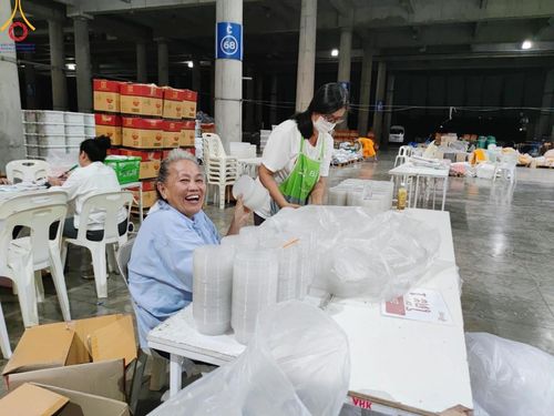 ภาพ No.123445:V.25 ชิตังเม การเตรียมงาน เก็บงาน การรับบุญของเจ้าหน้าที่หน่วยงานต่างๆ เพื่อโครงการธรรมยาตรา กตัญญูบูชา มหาปูชนียาจารย์ พระมงคลเทพมุนี (สด จนฺทสโร) พระผู้ปราบมาร อนุสรณ์สถาน 7 แห่ง ปีที่ 12 ระหว่างวันที่ 2 - 31 มกราคม พ.ศ.2567