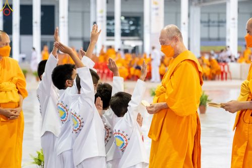 ภาพ No.77703:พิธีหล่อพระบรมพุทธเจ้า ทิศตะวันตก  วันอาทิตย์ที่ 19 มีนาคม พ.ศ. 2566 ณ วัดพระธรรมกาย จ.ปทุมธานี