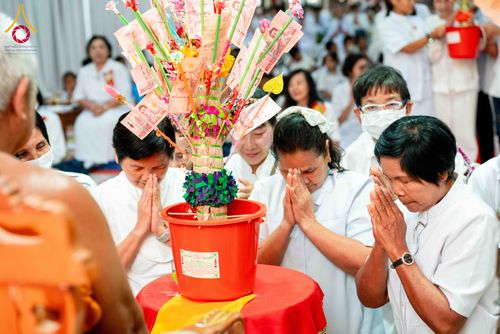 ภาพ No.304438:วันที่ 27 มกราคม พ.ศ. 2569 พิธีทอดผ้าป่าทำนุบำรุงศาสนสถาน ณ วัดบางไผ่นารถ ต.บางไทรป่า อ.บางเลน จ.นครปฐม ในโครงการธรรมยาตรา กตัญญูบูชา มหาปูชนียาจารย์ พระมงคลเทพมุนี(สด จนฺทสโร) พระผู้ปราบมาร อนุสรณ์สถาน 7 แห่ง ปีที่ 14