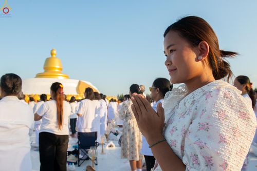 ภาพ No.301946:วันที่ 23 มกราคม พ.ศ. 2569 พิธีจุดประทีปธรรมถวายเป็นพุทธบูชา และบูชาธรรมมหาปูชนียาจารย์  ณ อนุสรณ์สถานลำดับที่ 5 สถานที่เผยแผ่วิชชาธรรมกายครั้งแรก อนุสรณ์สถานบางปลา วัดบางปลา อำเภอบางเลน จังหวัดนครปฐม ในโครงการธรรมยาตรา กตัญญูบูชา มหาปูชนียาจารย์ พระมงคล