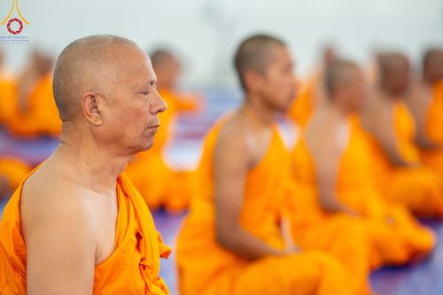 ภาพ No.315247:​วันอาทิตย์ที่ 22 มีนาคม พ.ศ.2569 สามเณรธรรมทายาทเนปาล 500 รูป ฟังธรรม สวดมนต์ ปฏิบัติธรรมร่วมกัน  ณ International Assembly and Meditation Hall Lumbini