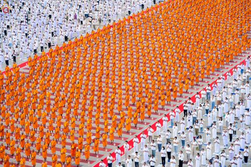 ภาพ No.307767:วันที่ 31 มกราคม พ.ศ. 2569 พิธีจุดประทีปธรรมถวายเป็นพุทธบูชา  และบูชาธรรมมหาปูชนียาจารย์ (ภาพชุดที่ 2) ณ วัดพระธรรมกาย ปทุมธานี ในโครงการธรรมยาตรา กตัญญูบูชา มหาปูชนียาจารย์ พระมงคลเทพมุนี(สด จนฺทสโร) พระผู้ปราบมาร อนุสรณ์สถาน 7 แห่ง ปีที่ 14