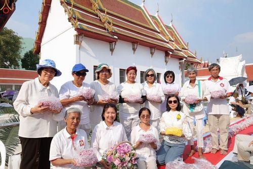 ภาพ No.295027:วันที่ 14 มกราคม พ.ศ. 2569 พิธีต้อนรับพระธรรมยาตรา อนุสรณ์สถานลำดับที่ 4  สถานที่เกิดด้วยกายธรรม ณ วัดโบสถ์บน ต.บางคูเวียง จ.นนทบุรี ในโครงการธรรมยาตรา กตัญญูบูชา มหาปูชนียาจารย์ พระมงคลเทพมุนี(สด จนฺทสโร) พระผู้ปราบมาร อนุสรณ์สถาน 7 แห่ง ปีที่ 14