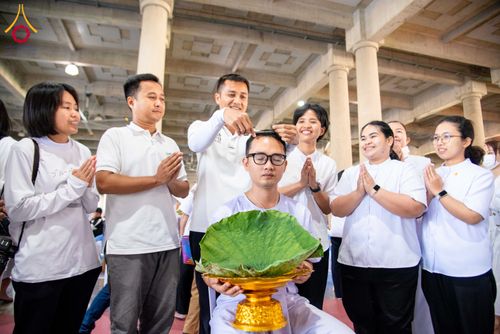 ภาพ No.293620:วันที่ 10 มกราคม พ.ศ. 2569 พิธีปลงผมธรรมทายาทบูชาธรรม 117  ปี คุณยายอาจารย์ฯ ณ วิหารคด วัดพระธรรมกาย ปทุมธานี