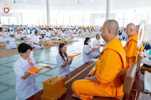 ภาพ No.307340:วันจันทร์ที่ 2  กุมภาพันธ์ พ.ศ. 2569 พิธีบุพเปตพลี ครั้งที 177 วันพระขึ้น 15 ค่ำ เดือน 3 ณ หอฉันคุณยายอาจารย์ วัดพระธรรมกาย จ.ปทุมธานี