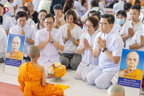 ภาพ No.319589:วันเสาร์ที่ 4 เมษายน พ.ศ.2569 พิธีขอขมา มอบผ้าไตร และถวายบาตรแด่นาคธรรมทายาท ในโครงการบรรพชาสามเณรฟื้นฟูพระพุทธศาสนาทั่วไทย โครงการหน่อแก้วเปรียญธรรม รุ่นที่ 14 โครงการสามเณรยุวธรรมทายาท รุ่นที่ 34 โครงการสามเณรมัชฌิมธรรมทายาท รุ่นที่ 30 ณ สภาธรรมกายสากล