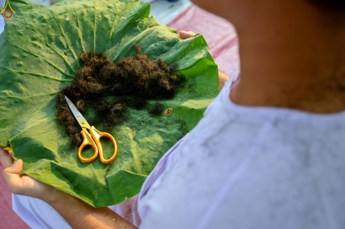 ภาพ No.319765:วันอาทิตย์ที่ 5 เมษายน พ.ศ.2569 พิธีตัดปอยผม และปลงผมนาคธรรมทายาท โครงการบรรพชาและอุปสมบทหมู่ รุ่นบูชาธรรม 82 ปี หลวงพ่อธัมมชโย