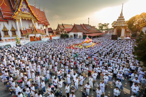 ภาพ No.296859:วันที่ 17 มกราคม พ.ศ. 2569 พิธีจุดประทีปถวายเป็นพุทธบูชา และบูชาธรรมมหาปูชนียาจารย์  ณ วัดโบสถ์บน ต.บางคูเวียง จ.นนทบุรี อนุสรณ์สถานลำดับที่ 4 สถานที่เกิดด้วยกายธรรม ในโครงการธรรมยาตรา กตัญญูบูชา มหาปูชนียาจารย์ พระมงคลเทพมุนี(สด จนฺทสโร) พระผู้ปราบมาร อ