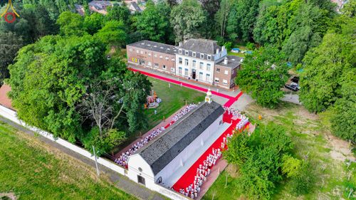 ภาพ No.83816:พิธีเวียนประทักษิณ,พิธีบรรพชาและพิธีอุปสมบทหมู่ ในโครงการอบรมพระธรรมทายาทในทวีปยุโรป  รุ่นที่ 9 วันอาทิตย์ที่ 16 กรกฎาคม พ.ศ. 2566 ณ วัดพระธรรมกายเบเนลักซ์  ประเทศเบลเยียม