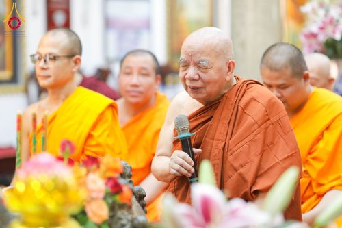 ภาพ No.344577:วันที่ 8-11 สิงหาคม พ.ศ.2569 “ประเพณีเข้าพรรษา เชื่อมพระพุทธศาสนาสองแผ่นดิน” ถวายเทียนพรรษา 9 วัด ณ นครโฮจิมินห์ สาธารณรัฐสังคมนิยมเวียดนาม
