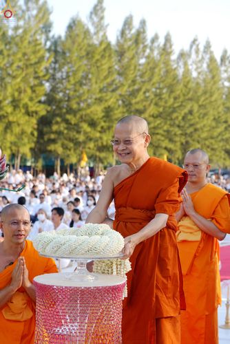 ภาพ No.291932:วันที่ 10 มกราคม พ.ศ. 2569 พิธีจุดประทีปถวายเป็นพุทธบูชา และบูชาธรรมมหาปูชนียาจารย์  ณ อนุสรณ์สถานคลองบางนางแท่น อ.สามพราน จ.นครปฐม ในโครงการธรรมยาตรา กตัญญูบูชา มหาปูชนียาจารย์ พระมงคลเทพมุนี(สด จนฺทสโร) พระผู้ปราบมาร อนุสรณ์สถาน 7 แห่ง ปีที่ 14