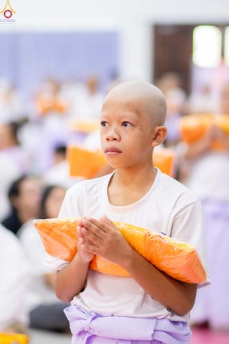 ภาพ No.320176:วันเสาร์ที่ 4 เมษายน 2569 พิธีตัดปอยผม ขอขมาผู้ปกครอง  มอบบาตร-ผ้าไตร และพิธีบรรพชาสามเณร 87 รูป  ณ ศูนย์ปฏิบัติธรรมระยอง(บ้านช่องลม)  ต.บางบุตร อ.บ้านค่าย จ.ระยอง