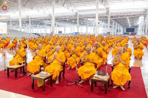 ภาพ No.205959:พิธีตักบาตร และ พิธีบูชาข้าวพระ ในวันอาทิตย์ต้นเดือน 2 กุมภาพันธ์ พ.ศ. 2568 ณ สภาธรรมกายสากล วัดพระธรรมกาย