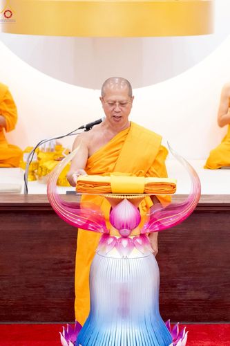 ภาพ No.234704:วันอาทิตย์ที่ 20 กรกฎาคม  พ.ศ.2568 พิธีทอดผ้าป่าภาคพื้นอเมริกา พิธีเจริญพระพุทธมนต์ ฉลองอาคารแก้วธรรมชัยรัตนอนันต์ วัดพระธรรมกายเทนเนสซี ประเทศสหรัฐอเมริกา