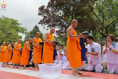 ภาพ No.144813:พิธีประดิษฐานลูกนิมิตมหาสมบัติ ผูกสีมาสถาปนาอุโบสถ บูชาธรรม ๘๐ ปี หลวงพ่อธัมมชโย วันอาทิตย์ที่ ๓๐ มิถุนายน พ.ศ. ๒๕๖๗ วัดพระธรรมกายนิวเจอร์ซี ประเทศสหรัฐอเมริกา