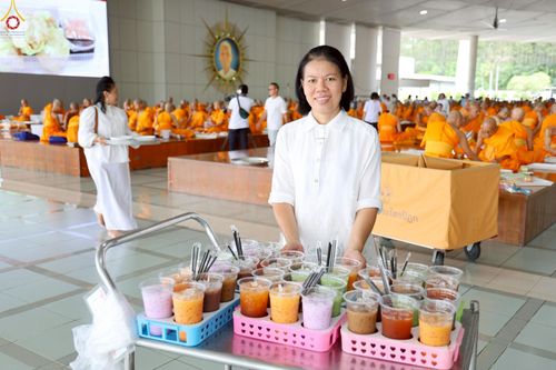 ภาพ No.247519:วันจันทร์ที่ 22 กันยายน พ.ศ. 2568 (วันพระ แรม 15 ค่ำ เดือน 10) พิธีบุพเปตพลี ครั้งที่ 170 ร่วมอุทิศบุญแด่หมู่ญาติที่ล่วงลับไปแล้ว และสืบทอดอายุพระพุทธศาสนา ณ หอฉันคุณยายอาจารย์ฯ วัดพระธรรมกาย