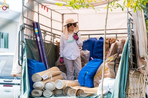 ภาพ No.110097:V.8 พลังทีม การเตรียมงาน เก็บงาน การรับบุญของเจ้าหน้าที่หน่วยงานต่างๆ เพื่อโครงการธรรมยาตรา กตัญญูบูชามหาปูชนียาจารย์ พระมงคลเทพมุนี (สด จนฺทสโร) พระผู้ปราบมาร อนุสรณ์สถาน 7 แห่ง ปีที่ 12 ระหว่างวันที่ 2 - 31 มกราคม พ.ศ.2567