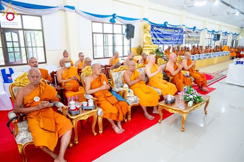 ภาพ No.208560:พิธีถวายสังฆทานแด่คณะสงฆ์ 323 วัด ปีที่ 21 ครั้งที่ 174 พิธีมอบกองทุนหนุนแรงใจช่วยครูใต้ ปีที่ 18 ครั้งที่ 138 และพิธีทำบุญอุทิศส่วนกุศลให้ผู้วายชนม์ ณ วัดบุณณาราม(วัดโคกงู) จ.นราธิวาส วันเสาร์ที่ 15 กุมภาพันธ์ พ.ศ.2568