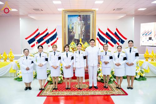 ภาพ No.276118:วันที่ 5 ธันวาคม พ.ศ. 2568 พสกนิกรอำเภอคลองหลวง พร้อมใจบำเพ็ญกุศลอุทิศถวาย “ในหลวงรัชกาลที่ 9” น้อมรำลึกในพระมหากรุณาธิคุณ เนื่องในวันคล้ายวันพระบรมราชสมภพ วันชาติ และวันพ่อแห่งชาติ ณ อาคารปลูกศรัทธา 2 วัดพระธรรมกาย อำเภอคลองหลวง จังหวัดปทุมธานี