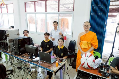 ภาพ No.233631:วันจันทร์ที่ 7 กรกฎาคม พ.ศ. 2568 จังหวัดบุรีรัมย์รวมใจ สัมมนาคณะสงฆ์ เพื่อฟื้นฟูพระพุทธศาสนา  โครงการทอดกฐินสามัคคีทั่วไทย 30,000 วัด ประจำปีพุทธศักราช 2568 และพิธีถวายมหาสังฆทาน 300 กว่าวัด โดยคณะศิษยานุศิษย์ บูชาธรรม 81 ปี หลวงพ่อธัมมชโย  ณ วัดกลาง พระ