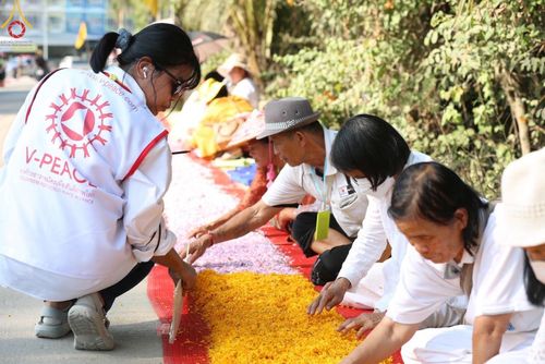 ภาพ No.108757:V.6 บุญเข้า การเตรียมงาน เก็บงาน การรับบุญของเจ้าหน้าที่หน่วยงานต่างๆ เพื่อโครงการธรรมยาตรา กตัญญูบูชามหาปูชนียาจารย์ พระมงคลเทพมุนี (สด จนฺทสโร) พระผู้ปราบมาร อนุสรณ์สถาน 7 แห่ง ปีที่ 12 ระหว่างวันที่ 2 - 31 มกราคม พ.ศ.2567