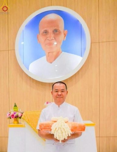 ภาพ No.223253:วันที่ 2 -10 พฤษภาคม พ.ศ. 2568 พิธีตัดปอยผม ปลงผม พิธีขอขมาลาอุปสมบทอุทิศชีวิต ของอุบาสก พิสิทธิ์ หมื่นแกล้ว  ณ วัดพระธรรมกาย