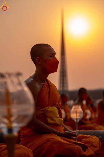 ภาพ No.122078:พิธีจุดประทีปถวายเป็นพุทธบูชา และบูชาธรรมมหาปูชนียาจารย์ พระมงคลเทพมุนี(สด จนฺทสโร) ในโครงการธรรมยาตรา กตัญญูบูชา มหาปูชนียาจารย์ พระมงคลเทพมุนี(สด จนฺทสโร) พระผู้ปราบมาร อนุสรณ์สถาน 7 แห่ง ปีที่ 12 วันที่ 31 มกราคม พ.ศ. 2567 ณ วัดพระธรรมกาย จ.ปทุมธานี