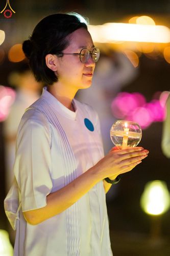 ภาพ No.279336:พิธีจุดวิสาขประทีป พิธีเวียนประทักษิณ ในวันวิสาขบูชา พุธที่ 22 พฤษภาคม พ.ศ. 2567 ( วันพระขึ้น 15 ค่ำ เดือน 6 ) ณ ลานธรรม พระมหาธรรมกายเจดีย์ วัดพระธรรมกาย จ.ปทุมธานี