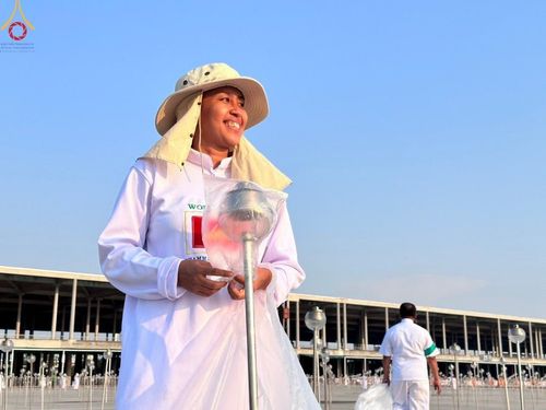 ภาพ No.125468:V.27 มาฆะ สาธุ  การรับบุญเตรียมงาน ปฎิบัติงาน เก็บงาน ของเจ้าหน้าที่หน่วยงานต่างๆ เพื่อวันมาฆบูชา วันเสาร์ที่ 24 กุมภาพันธ์  พ.ศ. 2567 ณ วัดพระธรรมกาย จ.ปทุมธานี