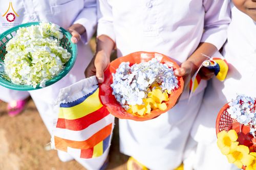 ภาพ No.226354:วันที่ 7-10 พฤษภาคม พ.ศ. 2568 โครงการเดินธรรมยาตรา สยาม-ลังกา ธรรมยาตรา ฉลองเทศกาลวิสาขบูชาแห่งชาติ ศรีลังกา บูชาธรรม 81 ปี หลวงพ่อธัมมชโย เมืองนูวราอิลิยา ประเทศศรีลังกา