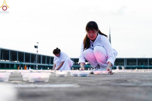 ภาพ No.150686:V.44 เพื่อพ่อ ภาพเตรียมงาน ปฎิบัติงาน ของเจ้าหน้าที่ อาสาสมัคร ทุกสถานะ เพื่อความสำเร็จ ในงานวันธรรมชัย วันอังคารที่ 27 สิงหาคม พ.ศ. 2567