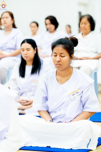 ภาพ No.242826:วันที่ 29-31 สิงหาคม พ.ศ. 2568 องค์กรภาคีเครือข่าย “บวร” (บ้าน-วัด-โรงเรียน-ราชการ) อ.คลองหลวง จัดบวชอุบาสิกาแก้ว ถวายพระราชกุศลแด่สมเด็จพระพันปีหลวง - กตัญญูบูชาแด่ผู้มีพระคุณ