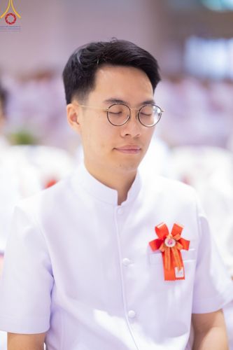 ภาพ No.177680:พิธีตักบาตรและพิธีบูชาข้าวพระ ในวันอาทิตย์ต้นเดือนที่ 1 ธันวาคม พ.ศ. 2567 ณ สภาธรรมกายสากล วัดพระธรรมกาย