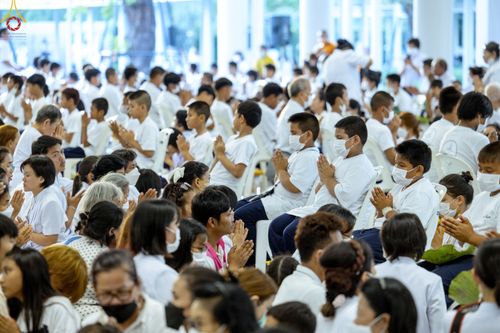 ภาพ No.78397:พิธีตัดปอยผม โครงการหน่อแก้วเปรียญธรรมรุ่นที่ 11  วันที่ 26 มีนาคม พ.ศ.2566  ณ หมู่กุฏิสามเณร อาคารค่ายจองแชมป์ วัดพระธรรมกาย