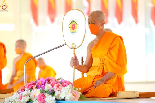 ภาพ No.81464:พิธีตักบาตร ข้าวสารอาหารแห้ง และพิธีบูชาข้าวพระ ณ สภาธรรมกายสากล วัดพระธรรมกาย วันเสาร์ที่ 3 มิถุนายน 2566