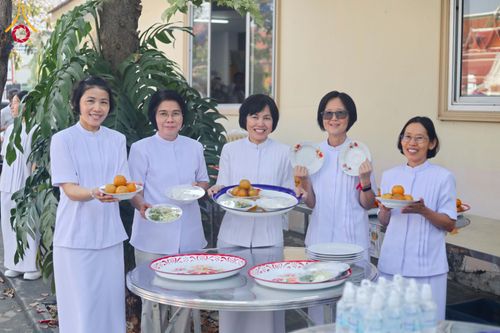 ภาพ No.295629:วันที่ 15 มกราคม พ.ศ. 2569 พิธีทอดผ้าป่าทำนุบำรุงศาสนสถาน ณ วัดโบสถ์บน ต.บางคูเวียง จ.นนทบุรี อนุสรณ์สถานลำดับที่ 4 สถานที่เกิดด้วยกายธรรม ในโครงการธรรมยาตรา กตัญญูบูชา มหาปูชนียาจารย์ พระมงคลเทพมุนี(สด จนฺทสโร) พระผู้ปราบมาร อนุสรณ์สถาน 7 แห่ง ปีที่ 14