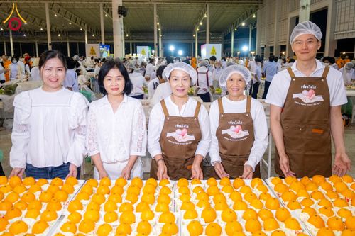 ภาพ No.303471:วันที่ 27 มกราคม พ.ศ. 2569 พิธีถวายภัตตาหารเป็นสังฆทาน แด่พระธรรมยาตรา ณ วัดพระธรรมกาย  จังหวัดปทุมธานี ในโครงการธรรมยาตรา กตัญญูบูชา มหาปูชนียาจารย์ พระมงคลเทพมุนี(สด จนฺทสโร) พระผู้ปราบมาร อนุสรณ์สถาน 7 แห่ง ปีที่ 14